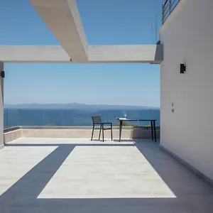 ermojo-luxury-apartments.hotelschalkidiki.net/